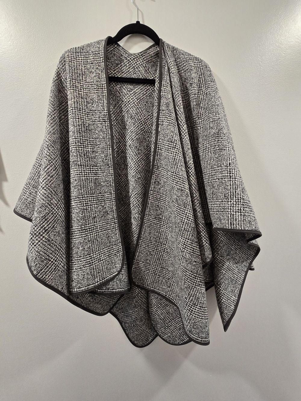 Gray Plaid Open-Front Poncho Sweater - Brand Unknown